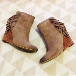 Tan fringe suede booties