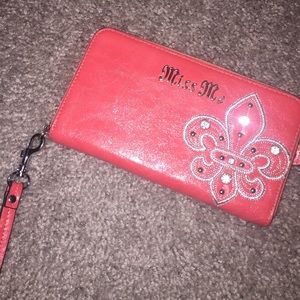 Miss me wristlet