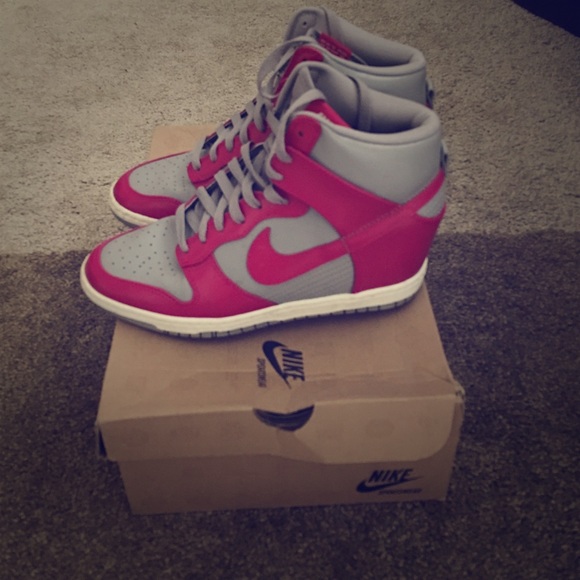 Nike pink and grey Dink Sky Hi Essential