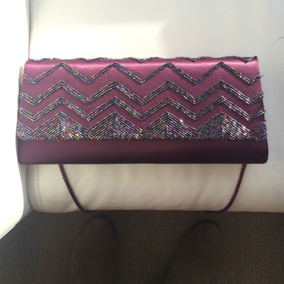 Purple silk  Beaded Clutch - Picture 1 of 4