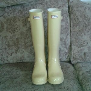 Hunter Boots size 11 buttercreme