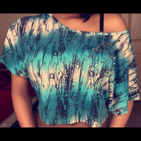 Off The Shoulder Crop Top