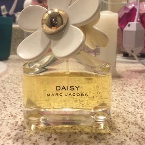 Daisy by Marc Jacobs