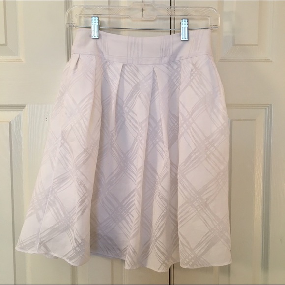 Express Design Studio white plaid skirt