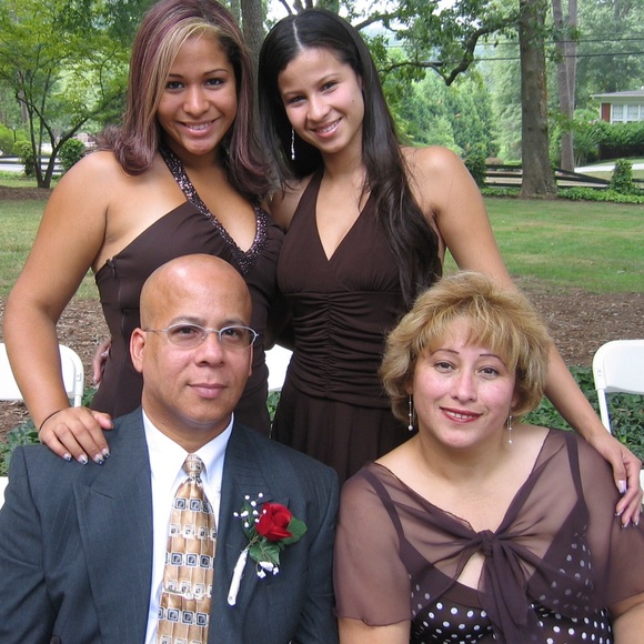 Meet your posher, Mimi - Picture 3 of 8