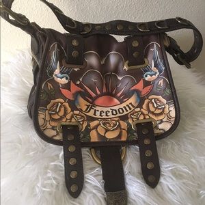 Painted Isabella Fiore Handbag!! 🌼🌸