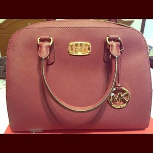 Michael Kors handbag in excellent condition.