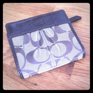 Small Brown Coach Wallet