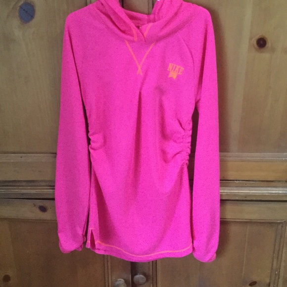Girls Nike pullover