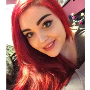 Meet your Posher, Alexis