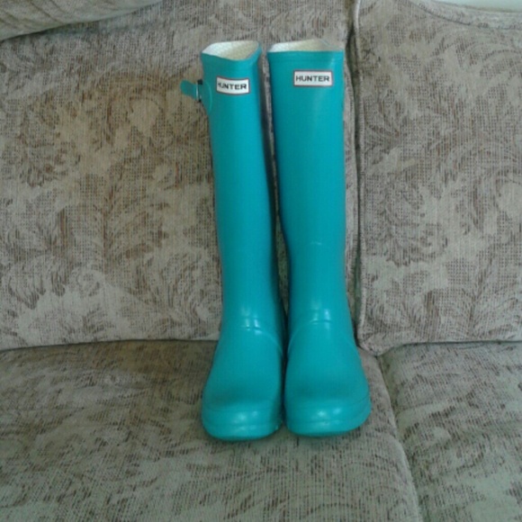 Hunter Boots size 10 in turquoise!