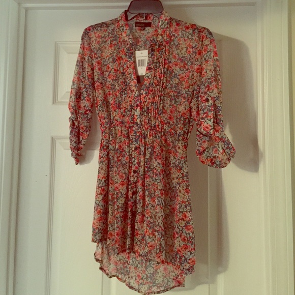 Medium Weavers blue and pink blouse