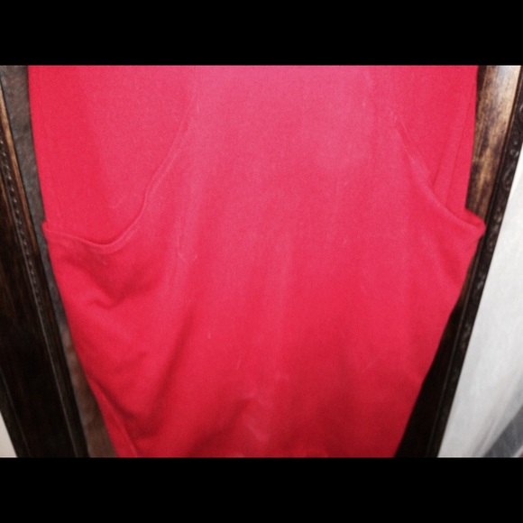 Asos red pencil dress with pockets - Picture 3 of 3
