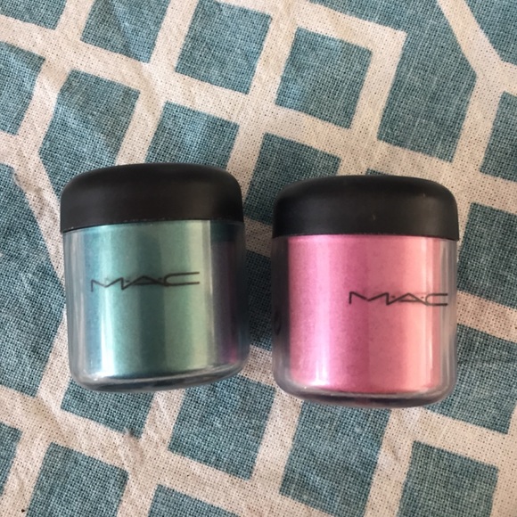 2 MAC Pigment eyes shadows