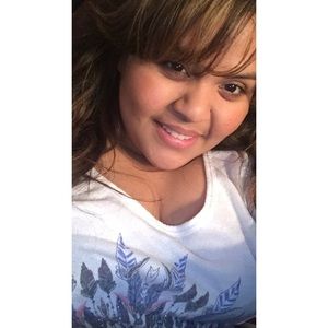 Meet your Posher, Sarai