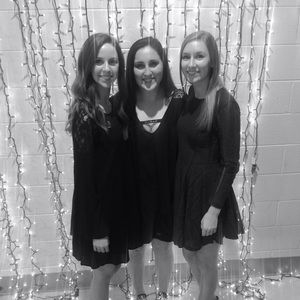 Meet your Posher, Elise