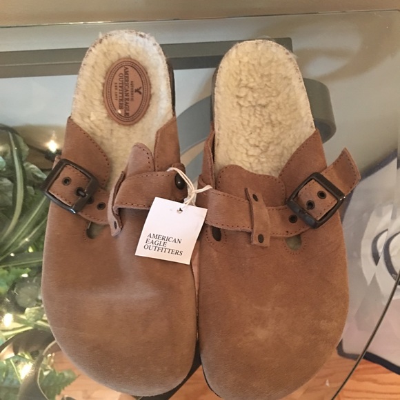 American Eagle clogs