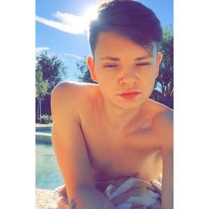 Meet your Posher, Drew