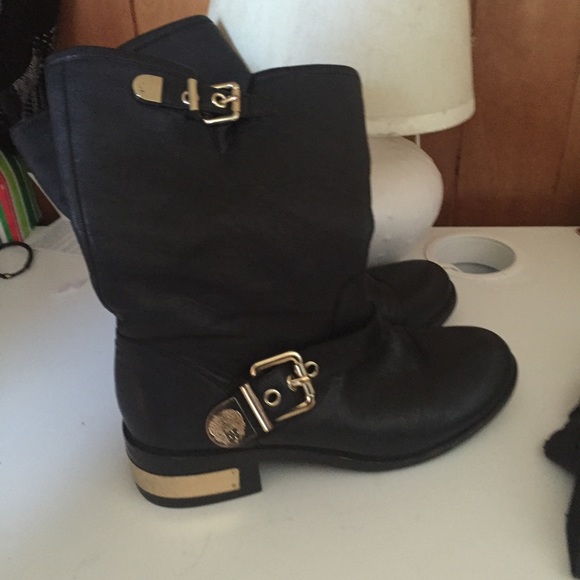 Black Vince Camuto boots