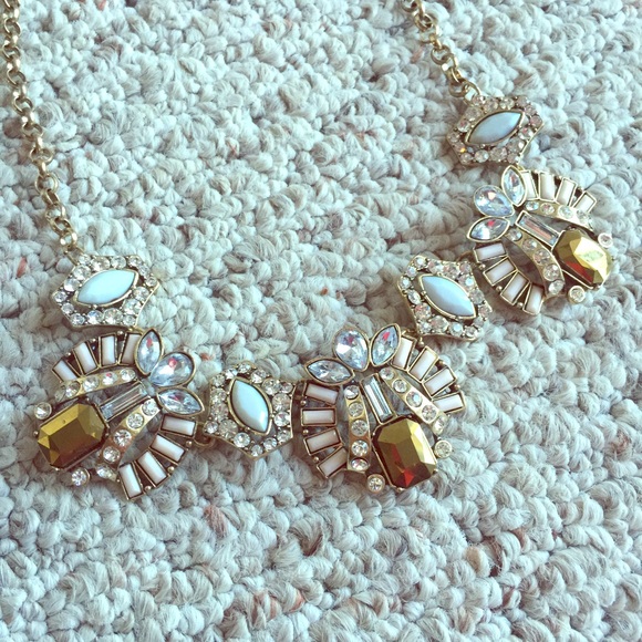 Statement necklace! - Picture 1 of 4
