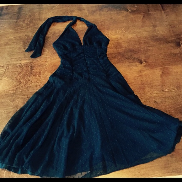 Perfect Black Halter Party Dress 🥂 - Picture 3 of 4