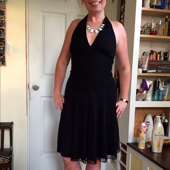 Perfect Black Halter Party Dress 🥂 - Picture 4 of 4