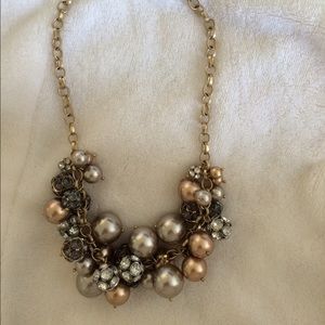 🎉 sale 🎉Ann Taylor Loft Statement Necklacr