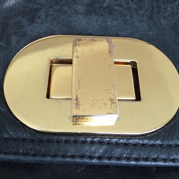 Badgley Mischka Black distressed leather handbag - Picture 4 of 4