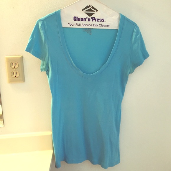 Relaxed V-Neck Tee