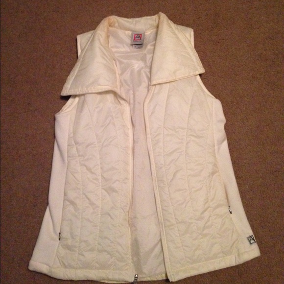 Off white vest