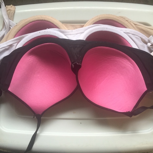 3 PINK VS bras - Picture 2 of 2