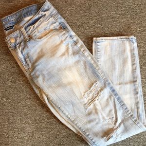 American Eagle distressed skinny jeans