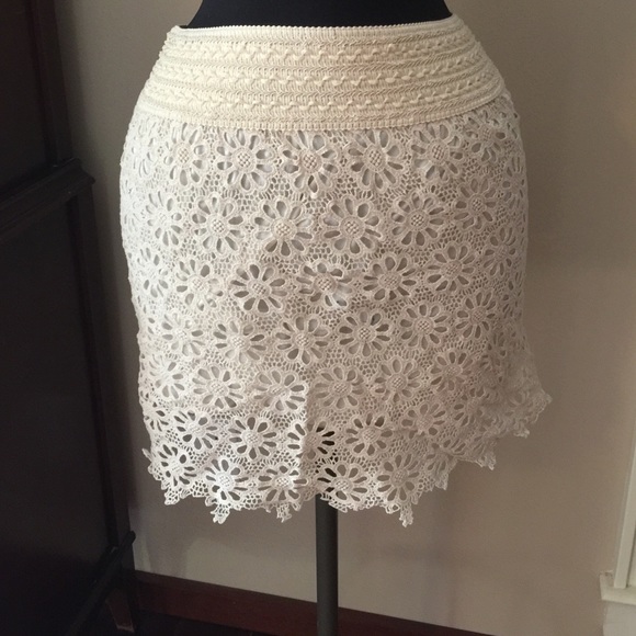 Dresses & Skirts - NWT Cream lace skirt Dresses & Skirts - NWT Cream lace skirt