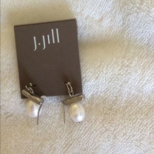 J.Jill Pearl Earrings (brand new)