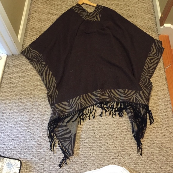 Shawl - Picture 2 of 2