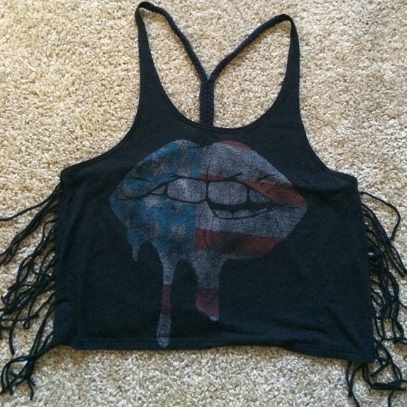 Black Racerback Croptop Tank