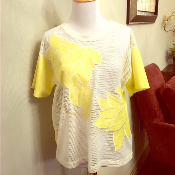 Flower netted top