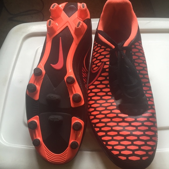 Nike magista soccer cleats - Picture 1 of 4