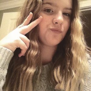 Meet your Posher, Ellie