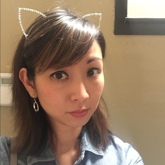 Meet your Posher, Sophia - Picture 4 of 4