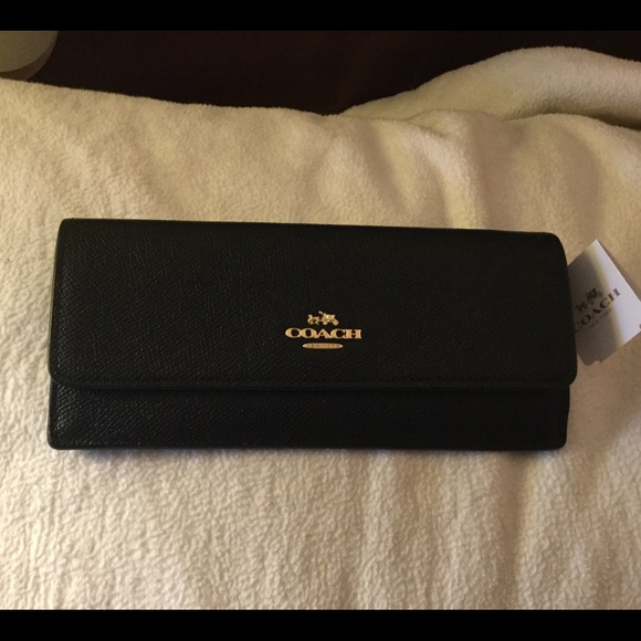 New Coach Embossed Textured Soft Wallet