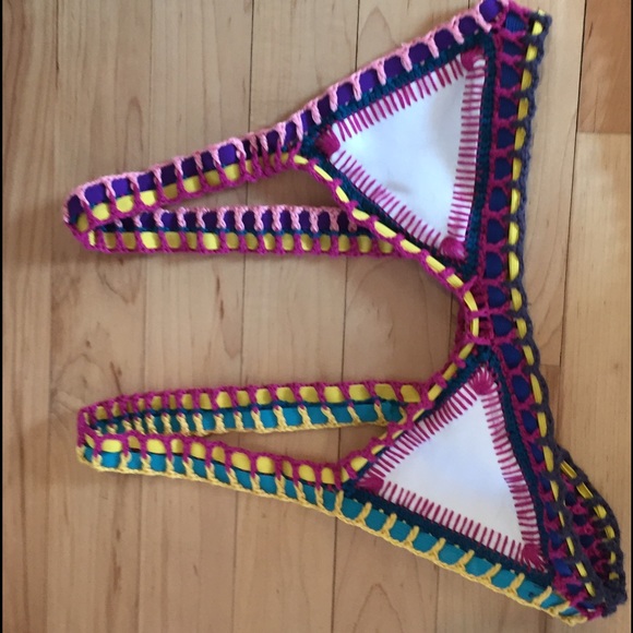 Beautiful Kiini white crochet bikini.  Never worn! - Picture 3 of 4