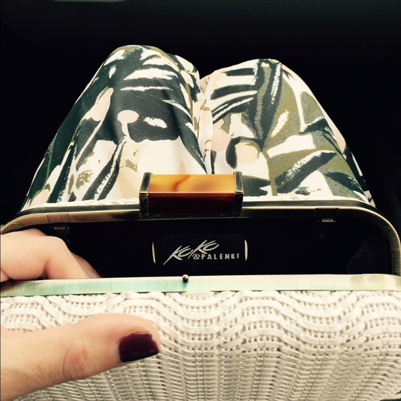 Clutch - Picture 3 of 4