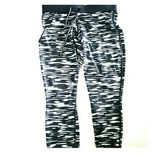 NIKE dry fit running capris