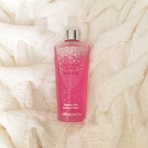 Victoria's Secret Winter Cranberry Fragrance Mist