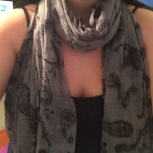 Gray Black Paisley Print Scarf