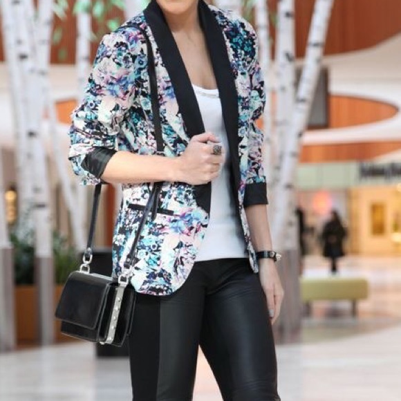 Flower print blazer