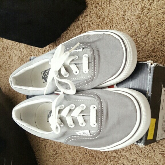 Vans - Picture 2 of 3