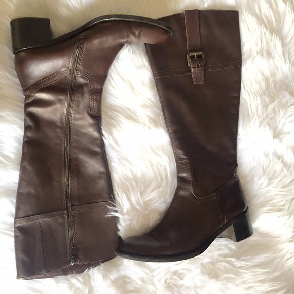 Purchased in Paris -- Donn Adriana brown boots