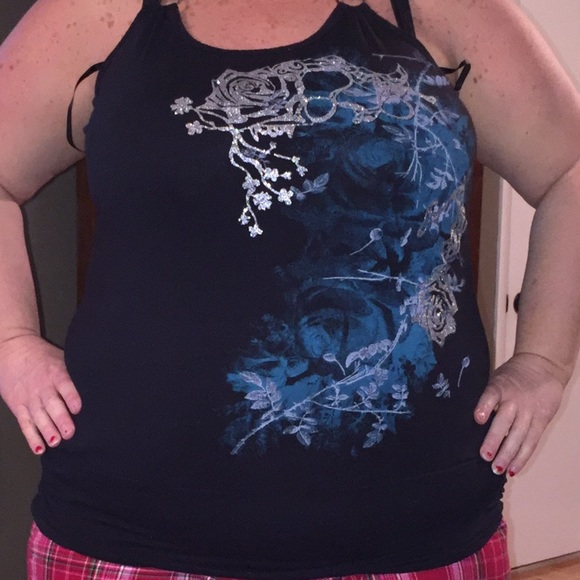Black flower tank top